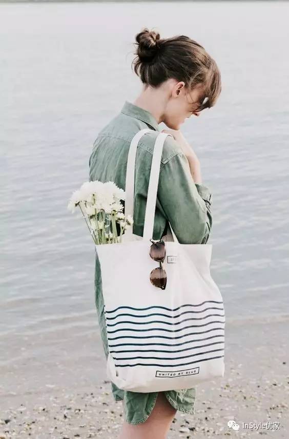 最流行的购物袋包包,今年流行的购物袋包