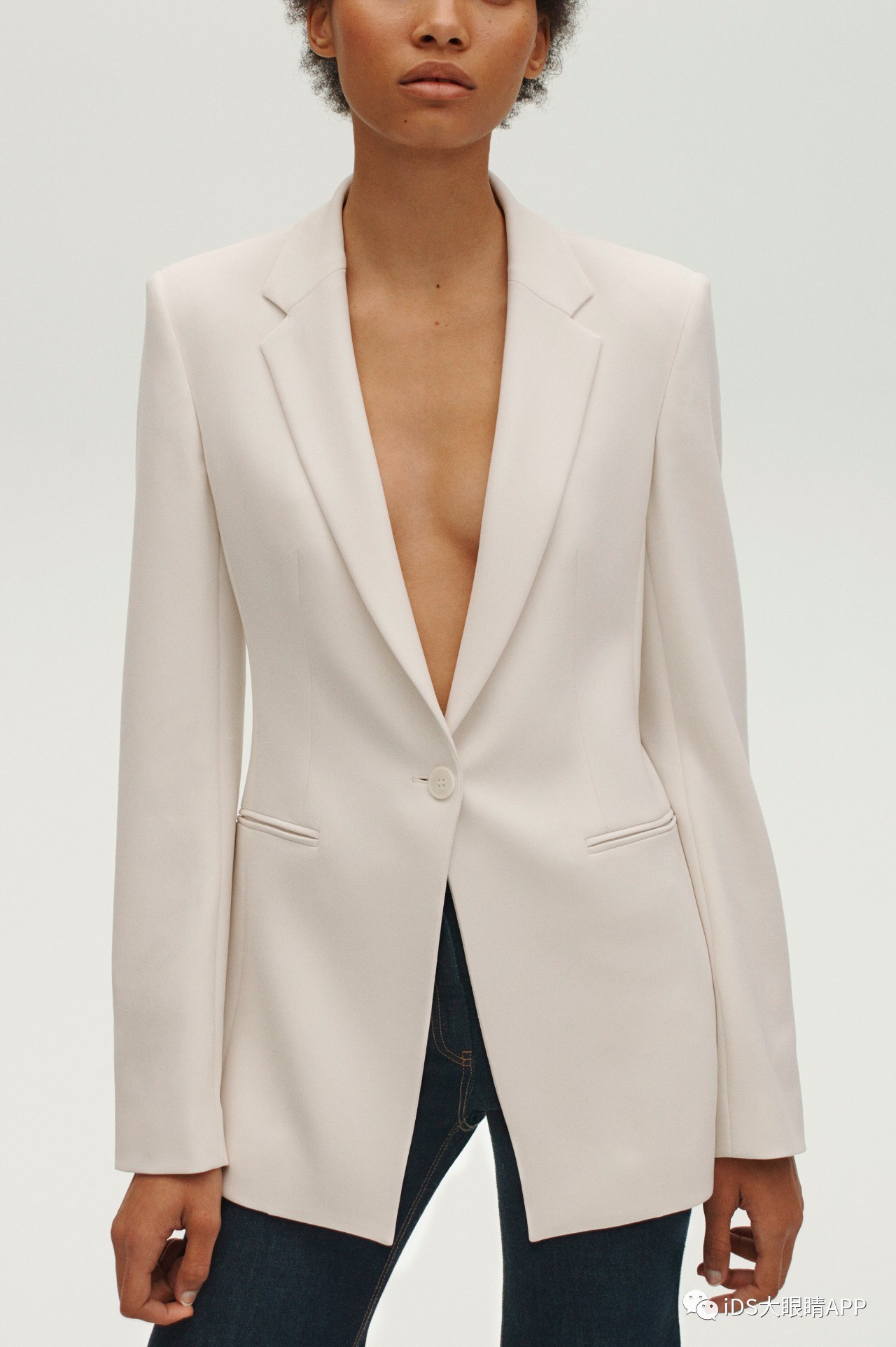 窦靖童周冬雨同款衣服,窦靖童周冬雨合作