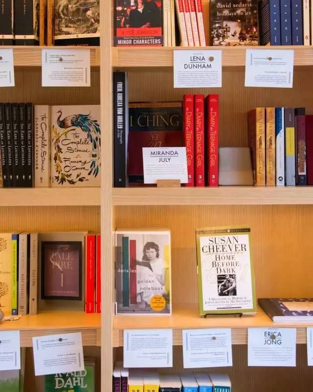 明星不读书？他们推荐的书很多你没听过｜给你一针