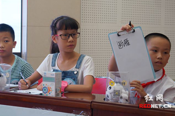 数风流少年还看潇湘30名小诗人斩棘晋级青春诗词大会决赛