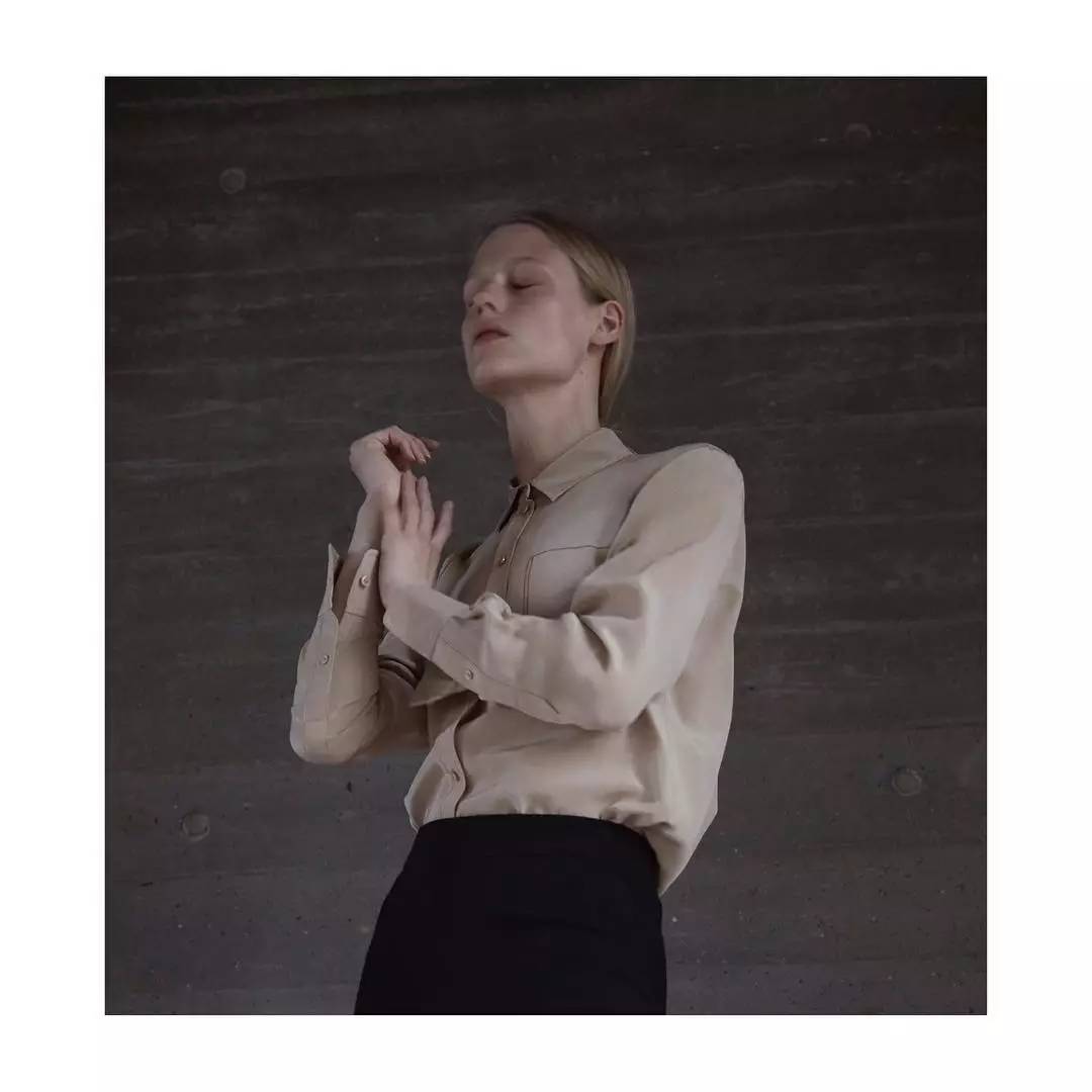 办公室有个衣橱是什么体验,有一件好的衣服是什么样的体验