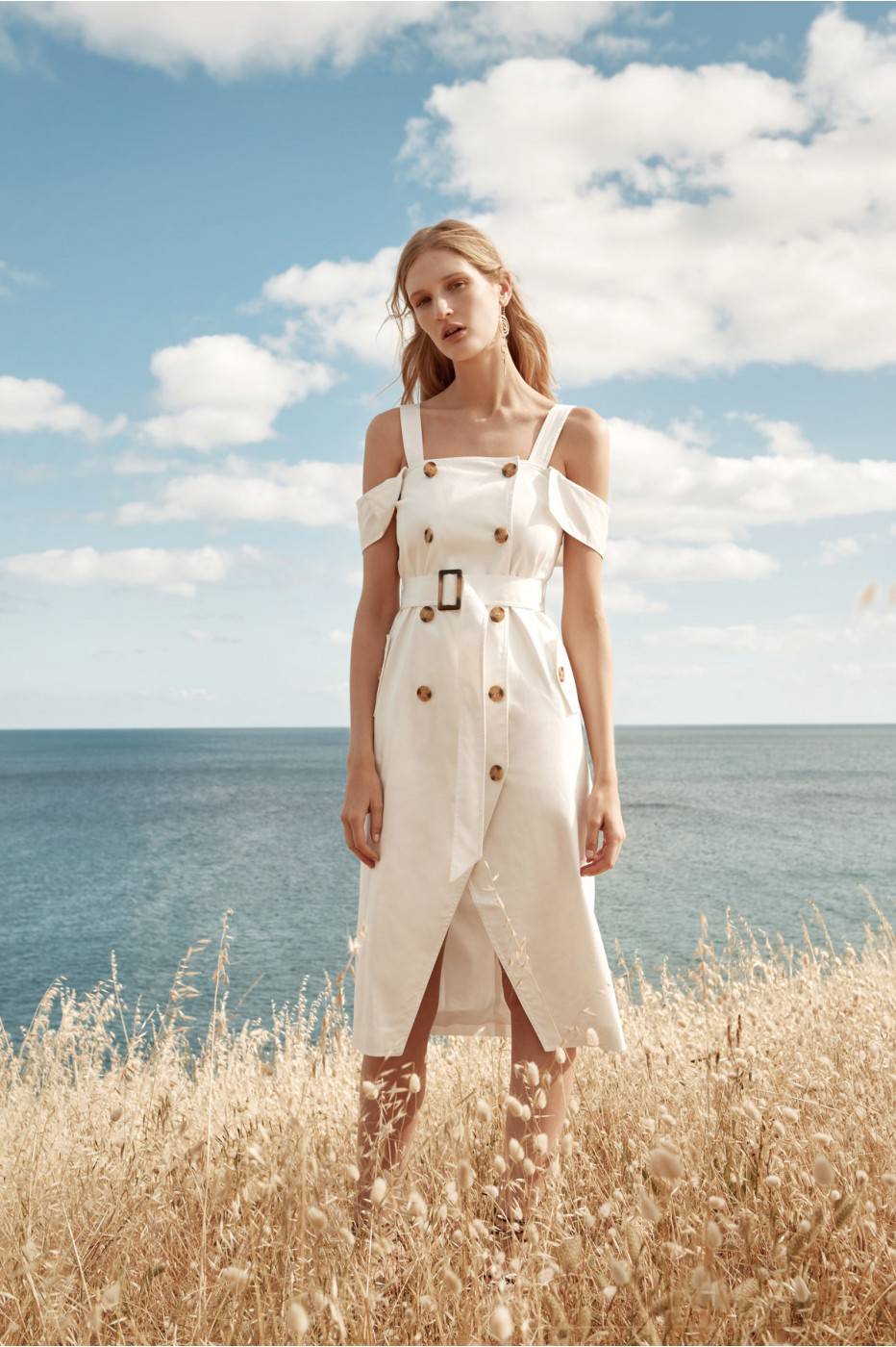 办公室有个衣橱是什么体验,有一件好的衣服是什么样的体验