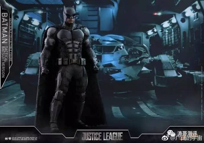蝙蝠侠对正义联盟的战甲,蝙蝠侠重甲跟战甲