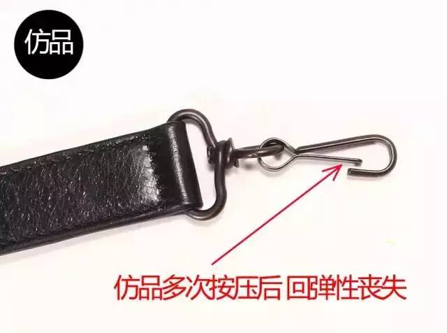 巴黎世家机车包五金,巴黎世家机车包金属铁标真假对比