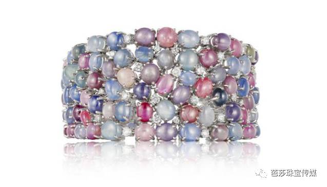 18亿全球最大星光蓝宝石 (价值1亿美元的神秘星光蓝宝石)