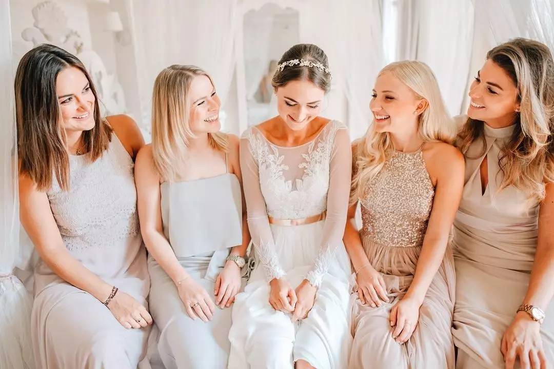 办公室有个衣橱是什么体验,有一件好的衣服是什么样的体验