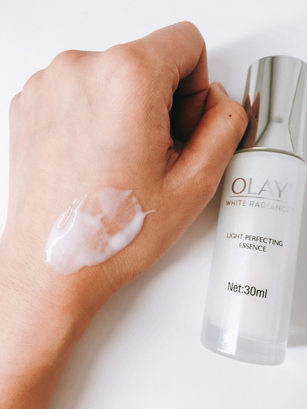 olay光感小白瓶有紫闪,olay小白瓶和城野医生377哪个好