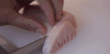 连曼殊都要去请教的日料教父，在捧红了杭州顶级日料后，竟然独自在解放路开了家亲民的料理小馆……