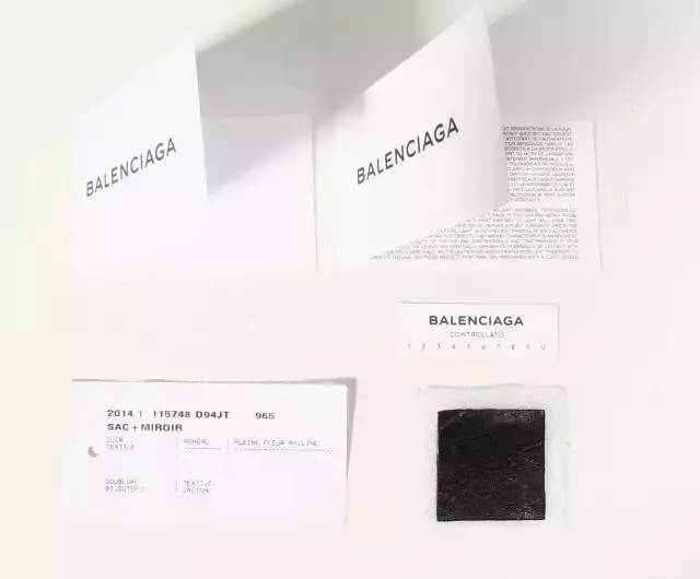 巴黎世家机车包五金,巴黎世家机车包金属铁标真假对比