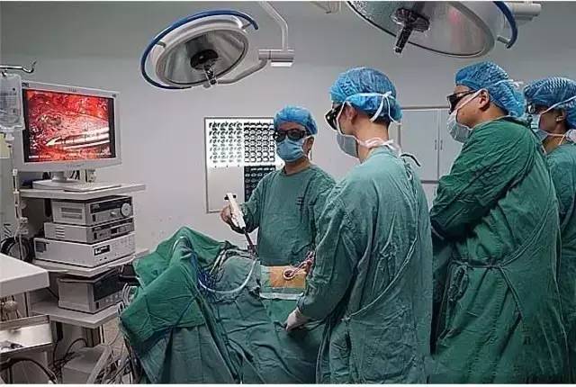 腹腔镜手术用缝合吗,腹腔镜手术的利弊