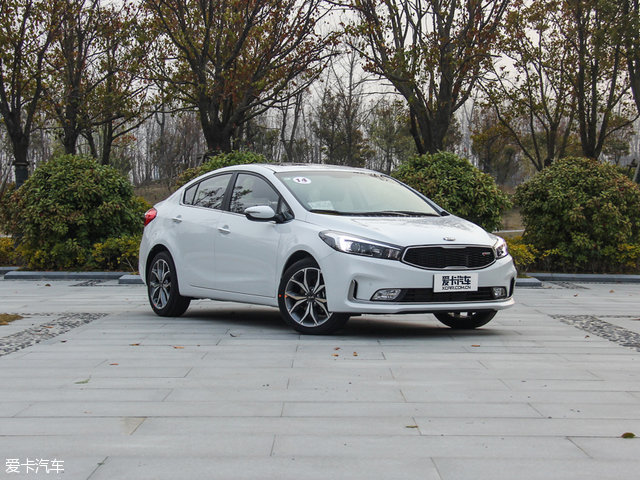 起亚k3和雪佛兰科鲁兹哪个好一点,全新起亚k3价格及图片