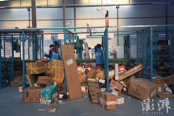 翼虎·山河·寻路胡焕庸线上的中国｜玉龙县：电商上下求索