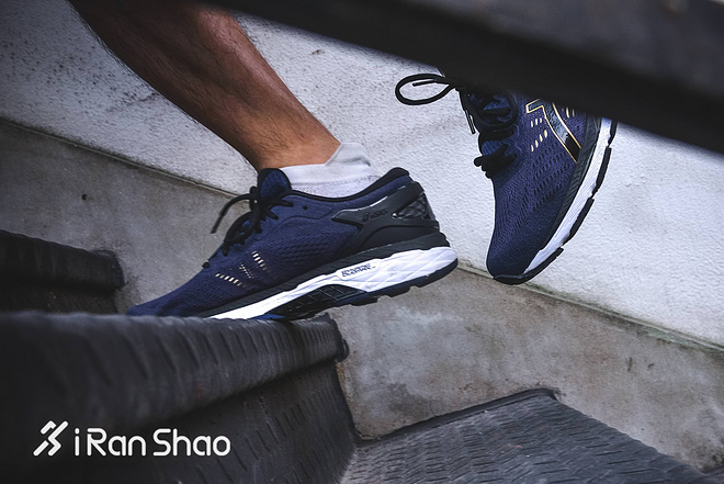 asics亚瑟士gel-cumulus24评测,asics稳定支撑顶级跑鞋
