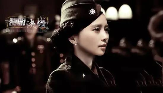 潮流咖｜这件让半个娱乐圈沉迷的军装，再没一件你就过时啦！