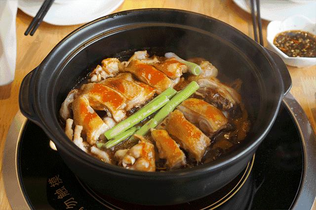 我敢保证,这是全汕头最好的“鸡店”!不按摩不看片,只叫①号鸡!