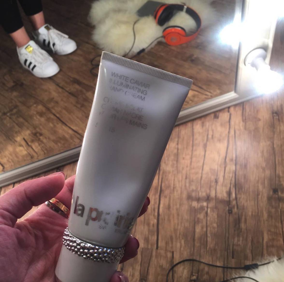 涂手霜不带防晒?白涂!男有王凯,女有王丽坤……看看最美明星手