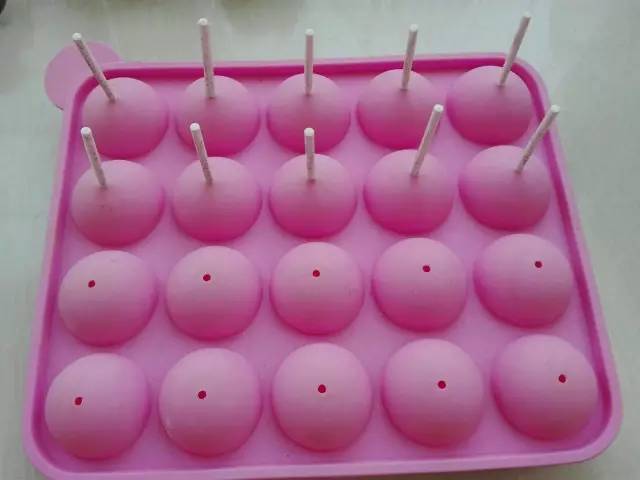 适合三岁孩子吃的冰淇淋做法,3岁孩子吃什么冰淇淋