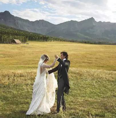 悦型格｜超模的婚纱都长什么样？她们嫁给了谁？