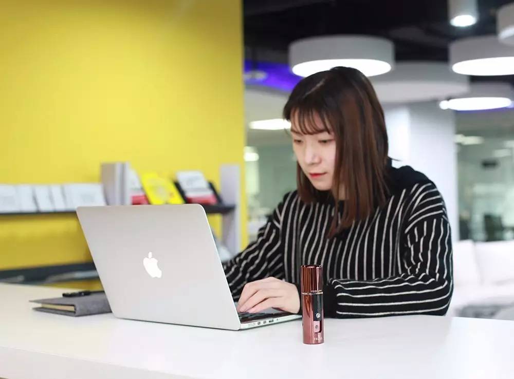 经济实惠的喷雾补水仪,便携保湿纳米喷雾补水仪