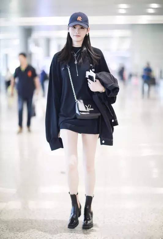 看杨幂宋茜这么搭配竟好看极了 (杨幂宋茜最近穿什么)