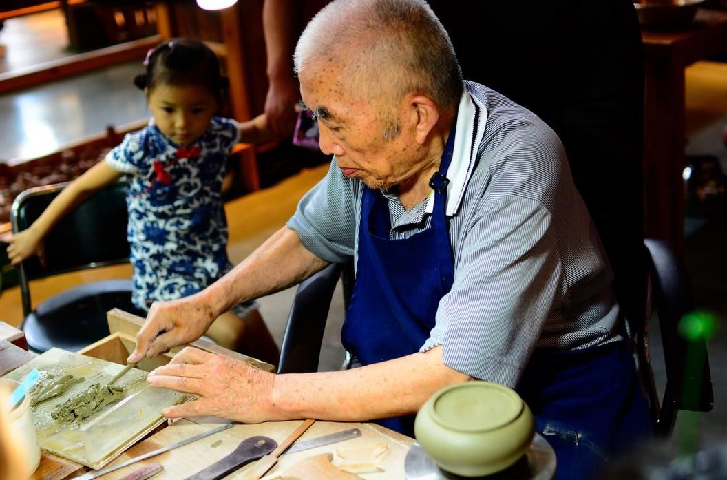 大城北要变市中心啦！私藏9万㎡逛吃玩新街区，平价日料、老百姓超市……足足102家，全家遛娃好去处