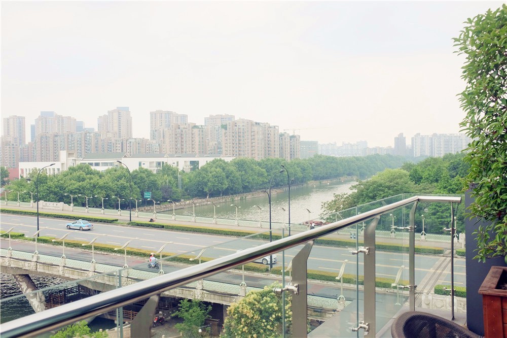 大城北要变市中心啦！私藏9万㎡逛吃玩新街区，平价日料、老百姓超市……足足102家，全家遛娃好去处