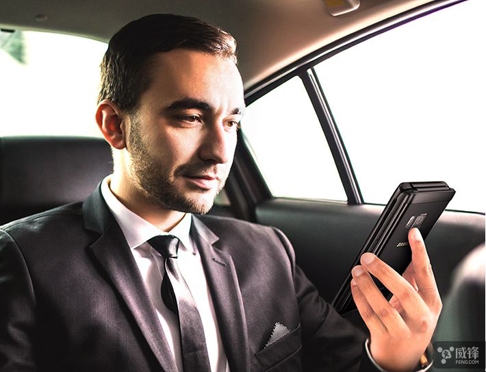 三星翻盖领世旗舰8二手的多少钱,三星翻盖手机有排名吗