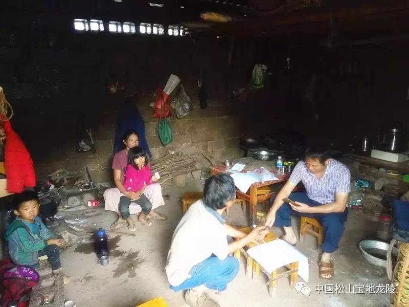 贫困村的温暖,扶贫路上暖人心