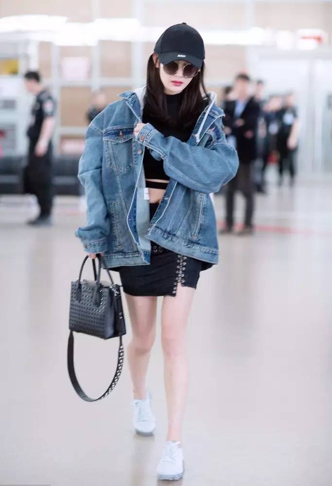 看杨幂宋茜这么搭配竟好看极了 (杨幂宋茜最近穿什么)