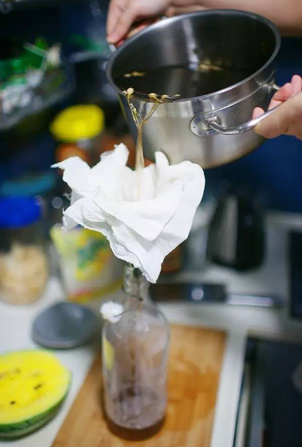 炎炎夏日就该来杯酸梅汤,夏天就是要喝一杯酸梅汤清爽解腻