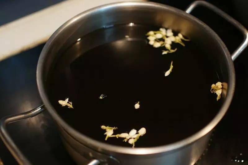 炎炎夏日就该来杯酸梅汤,夏天就是要喝一杯酸梅汤清爽解腻