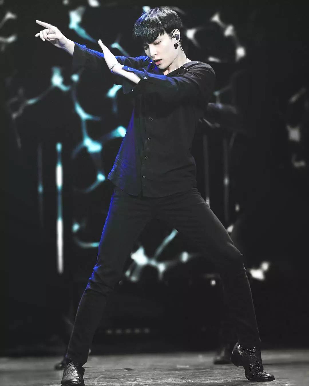 作为披头士和吴亦凡都穿的“男士高跟鞋”，切尔西靴大有来头！