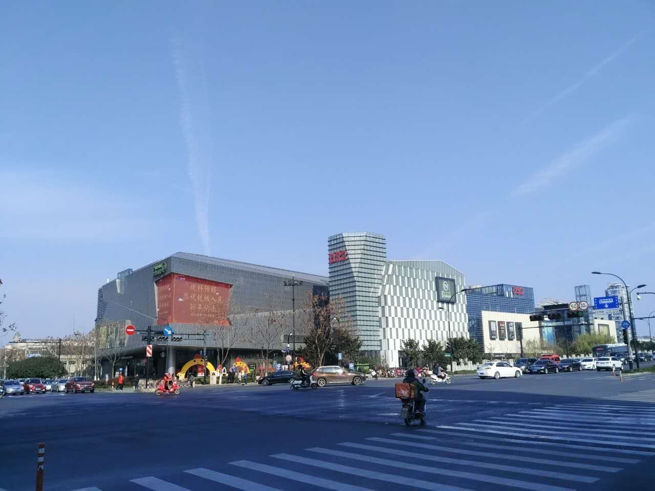 大城北要变市中心啦！私藏9万㎡逛吃玩新街区，平价日料、老百姓超市……足足102家，全家遛娃好去处