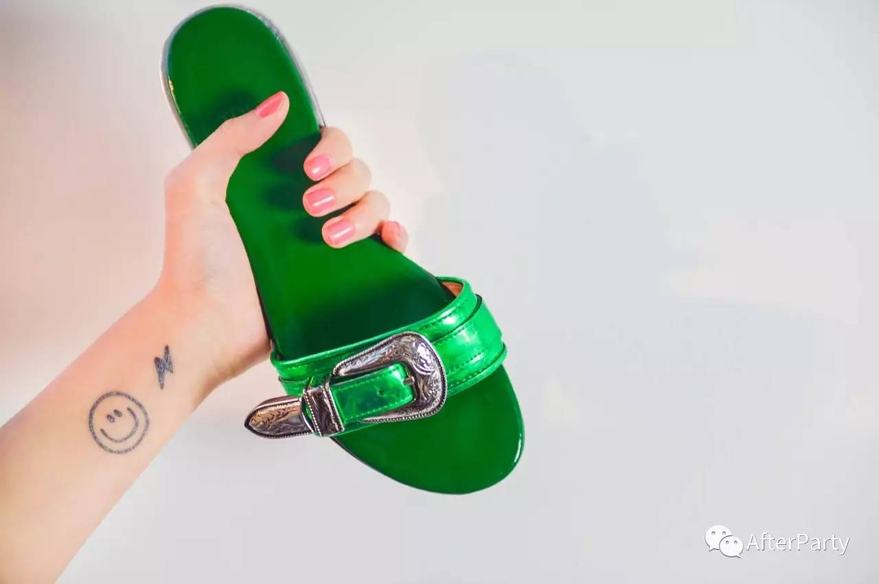 好看又耐穿的凉鞋推荐,世界上最漂亮的女士凉鞋