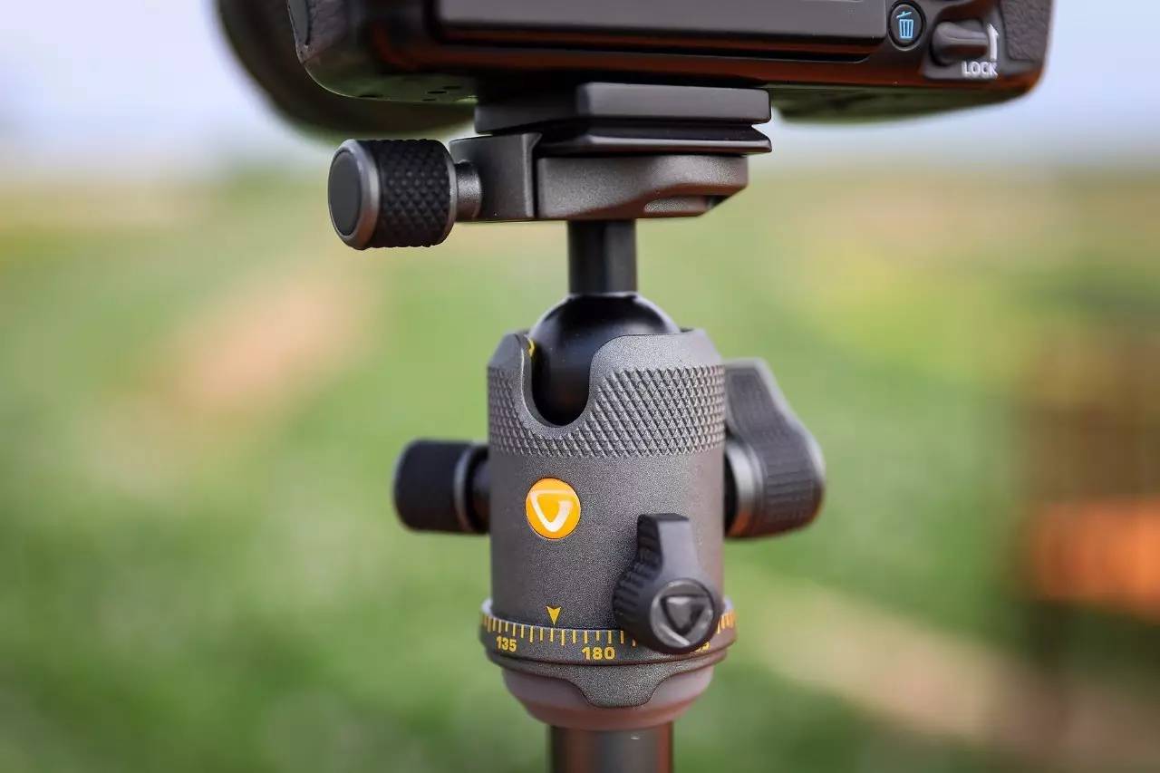 轻便与稳定双收精嘉VEO唯影二代脚架235AB试用