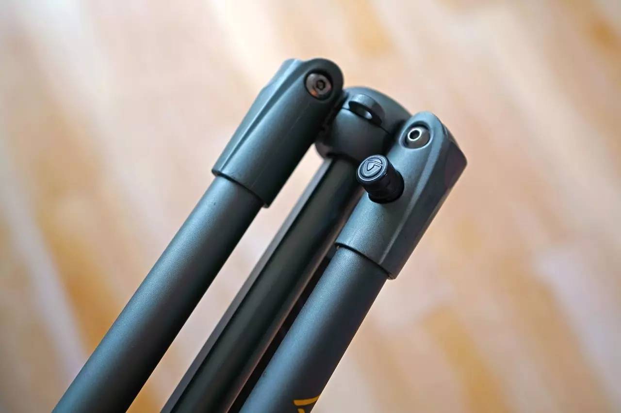 轻便与稳定双收精嘉VEO唯影二代脚架235AB试用