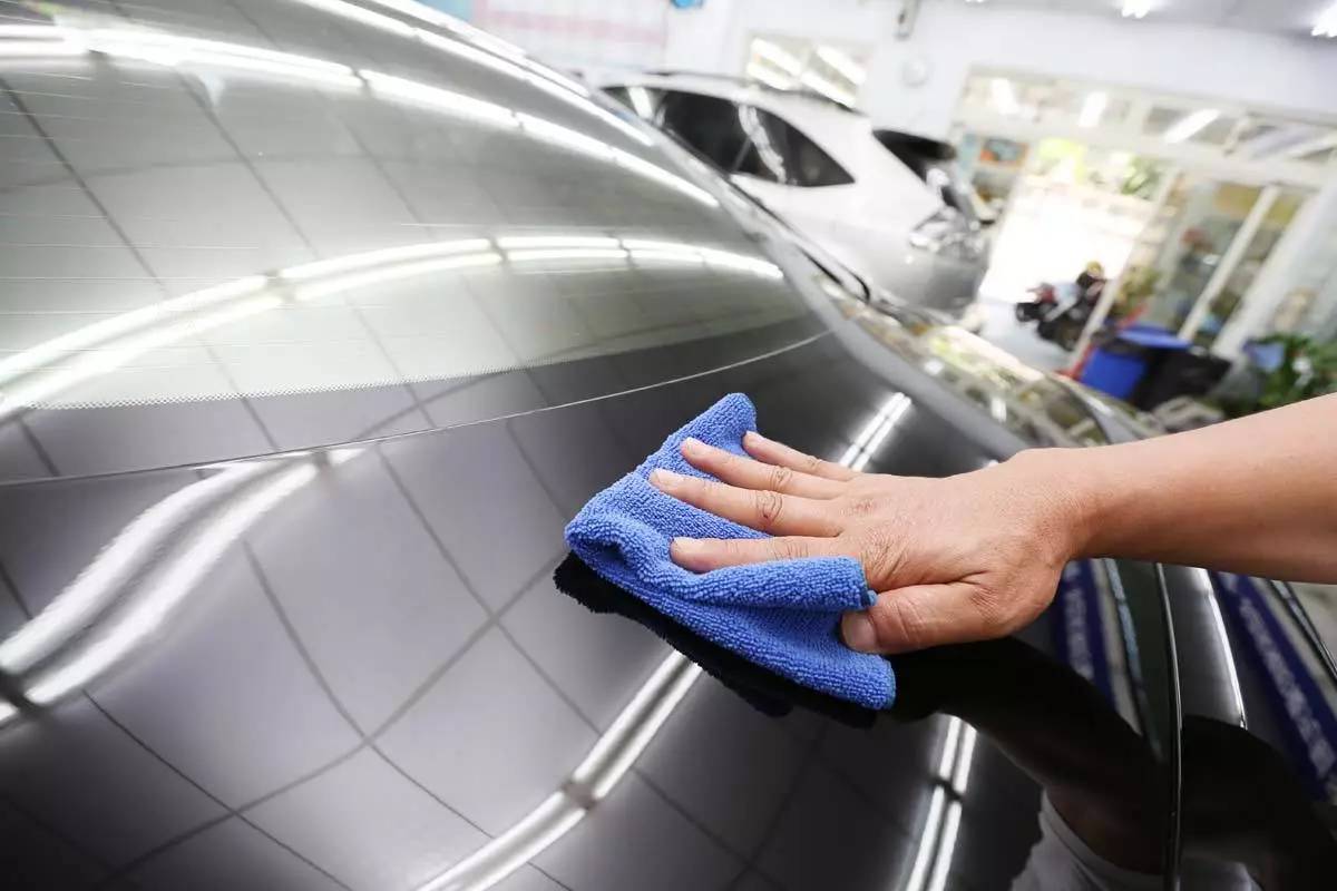 穷人打蜡富人镀膜?|Y车评