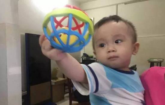 柳州被遗弃的婴儿,广西一男婴被遗弃路边事件