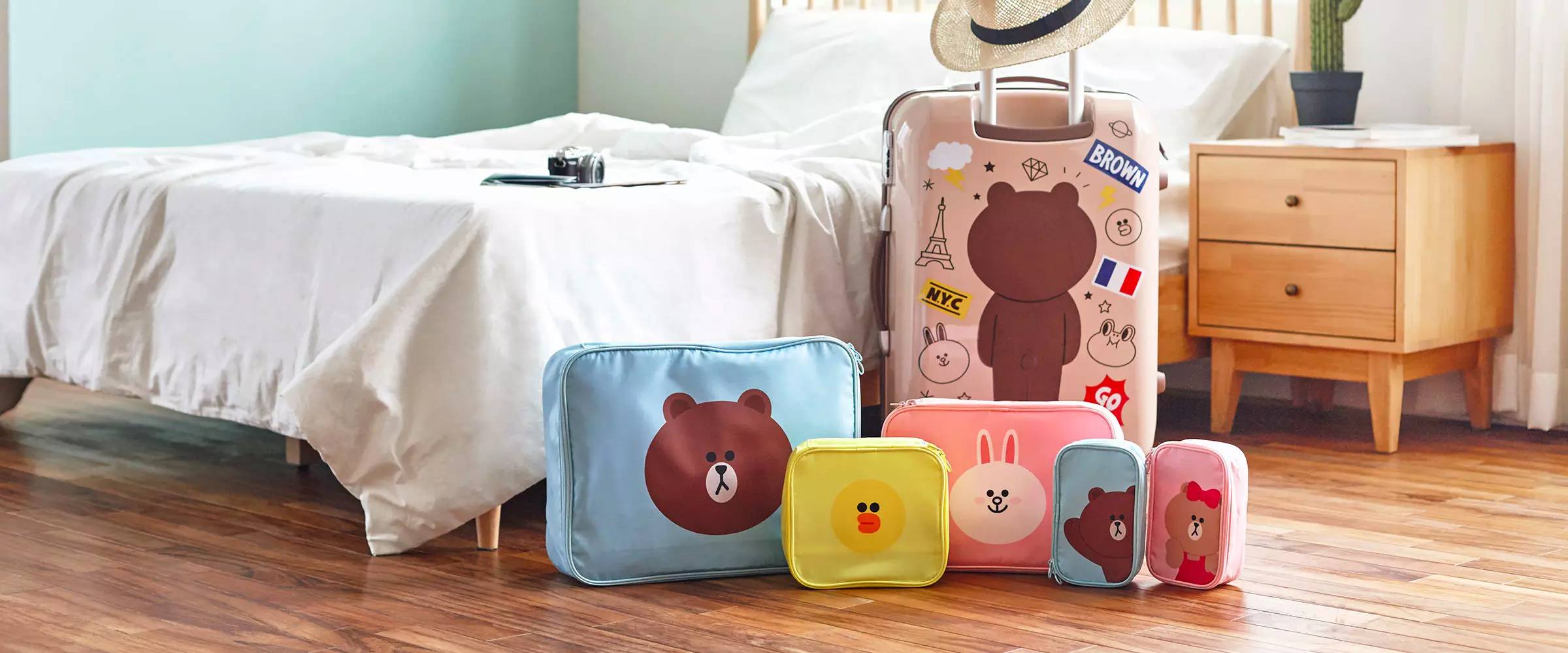 周冬雨模仿倪妮和刘诗诗黑白天鹅,周冬雨含情脉脉