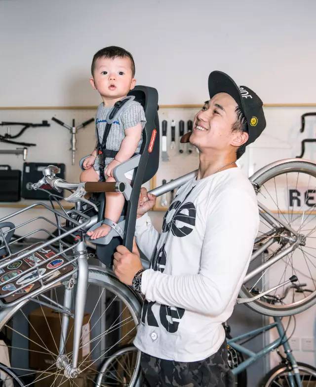 什么是新中产,他们如何生活、消费?(内附2017年新中产品质生活报告)|第一财经周刊x优衣库