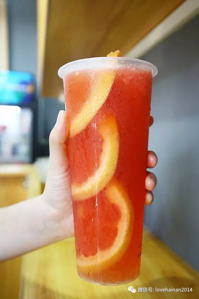 解放西友谊天桥下，能一口喝掉整个夏天！