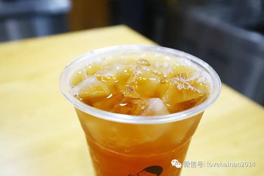 解放西友谊天桥下，能一口喝掉整个夏天！