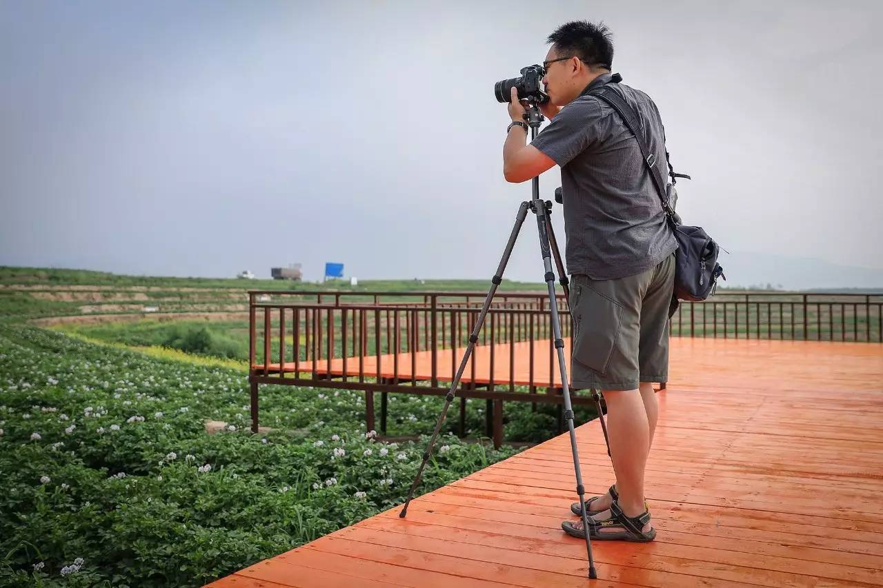 轻便与稳定双收精嘉VEO唯影二代脚架235AB试用