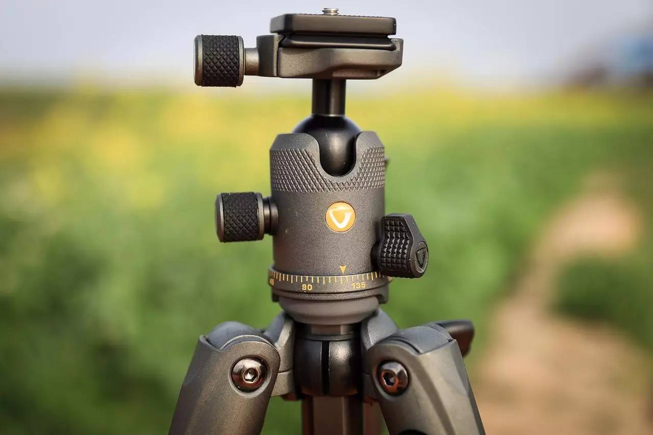 轻便与稳定双收精嘉VEO唯影二代脚架235AB试用