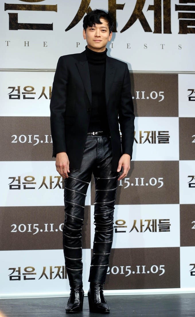 作为披头士和吴亦凡都穿的“男士高跟鞋”，切尔西靴大有来头！