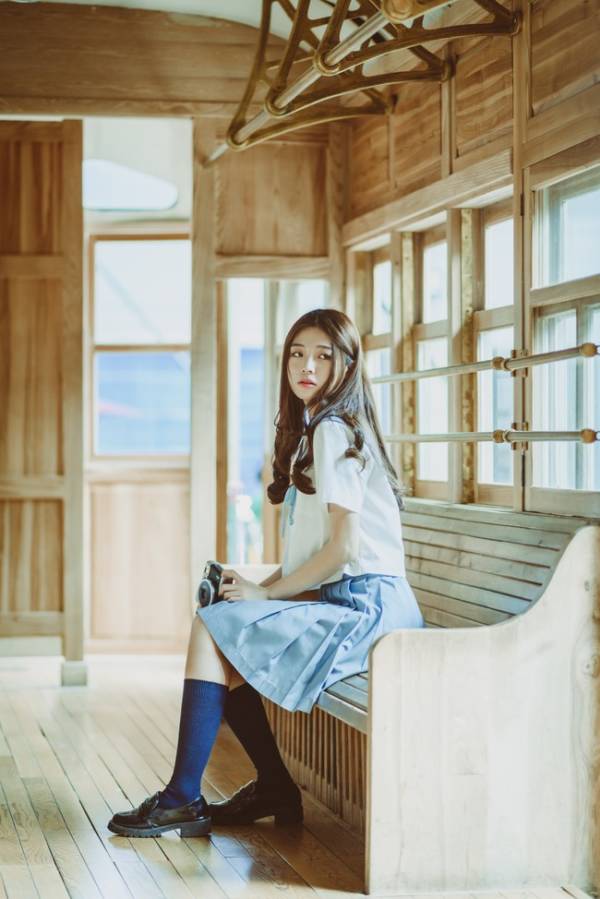 我们为什么要穿新衣,穿jk制服有错吗