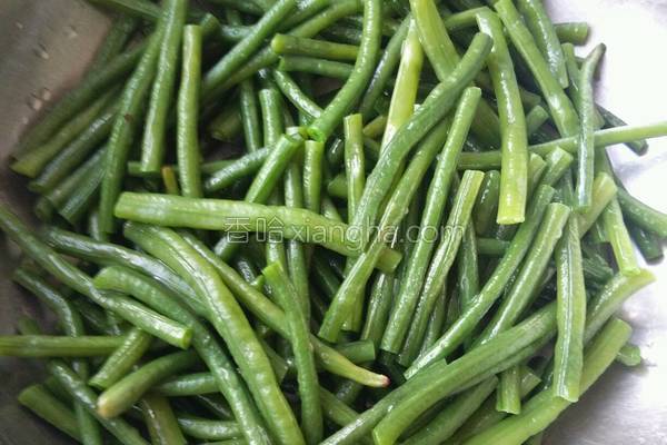 凉拌豇豆一般煮几分钟,凉拌豇豆角需要焯水几分钟