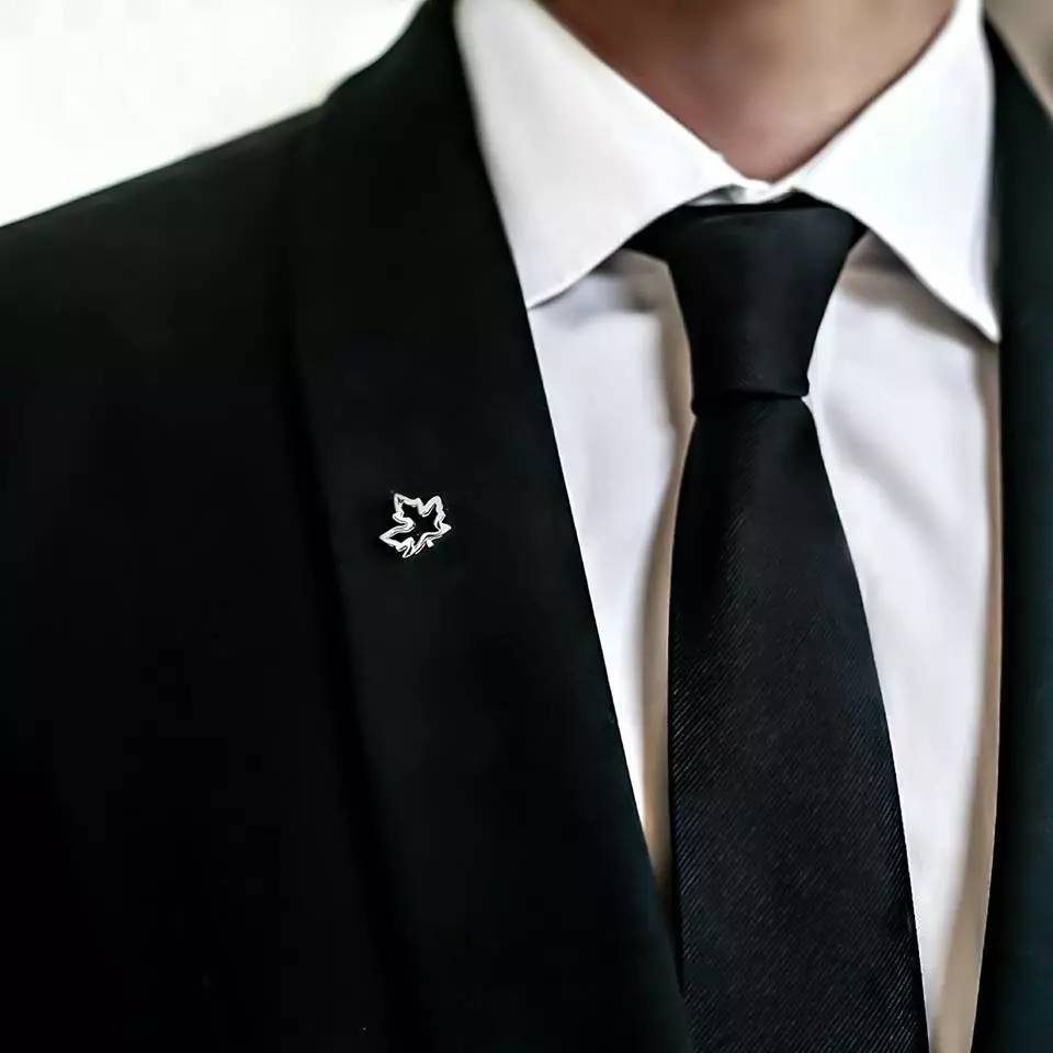 被中国抵制的奢侈品牌怎么样了,看奢侈品牌如何玩转