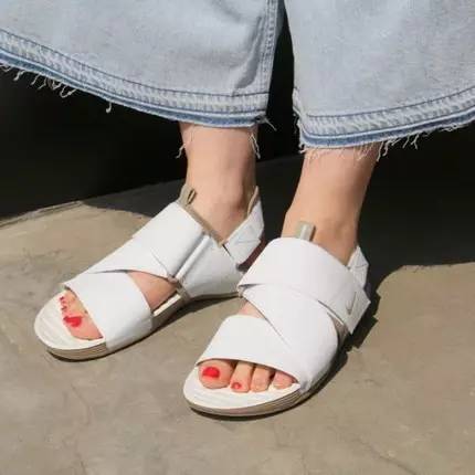 不用花钱就能买到很多的鞋子,不用很多钱就可以买到好鞋