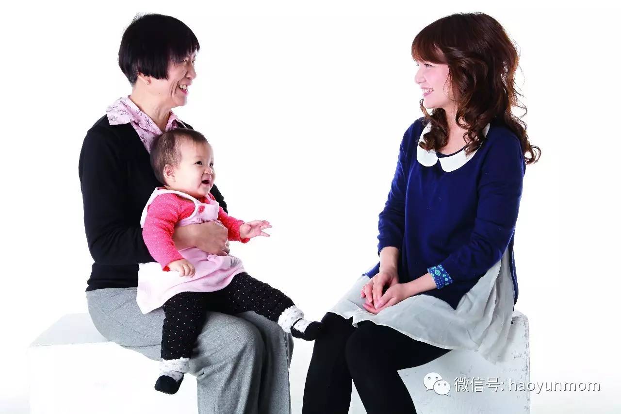 宝宝认生为什么还非要陌生人抱,宝宝认生不让陌生人抱着